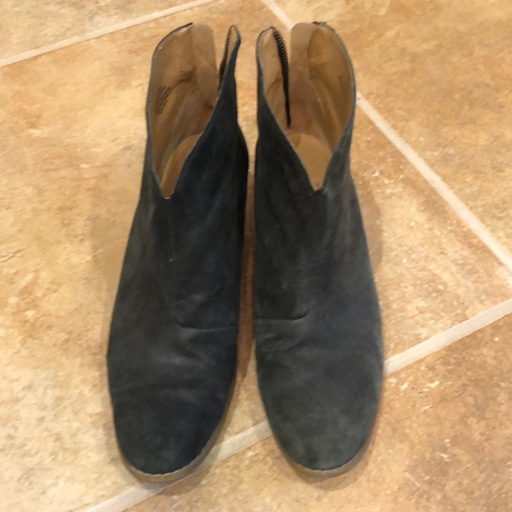 Nine West ankle booties